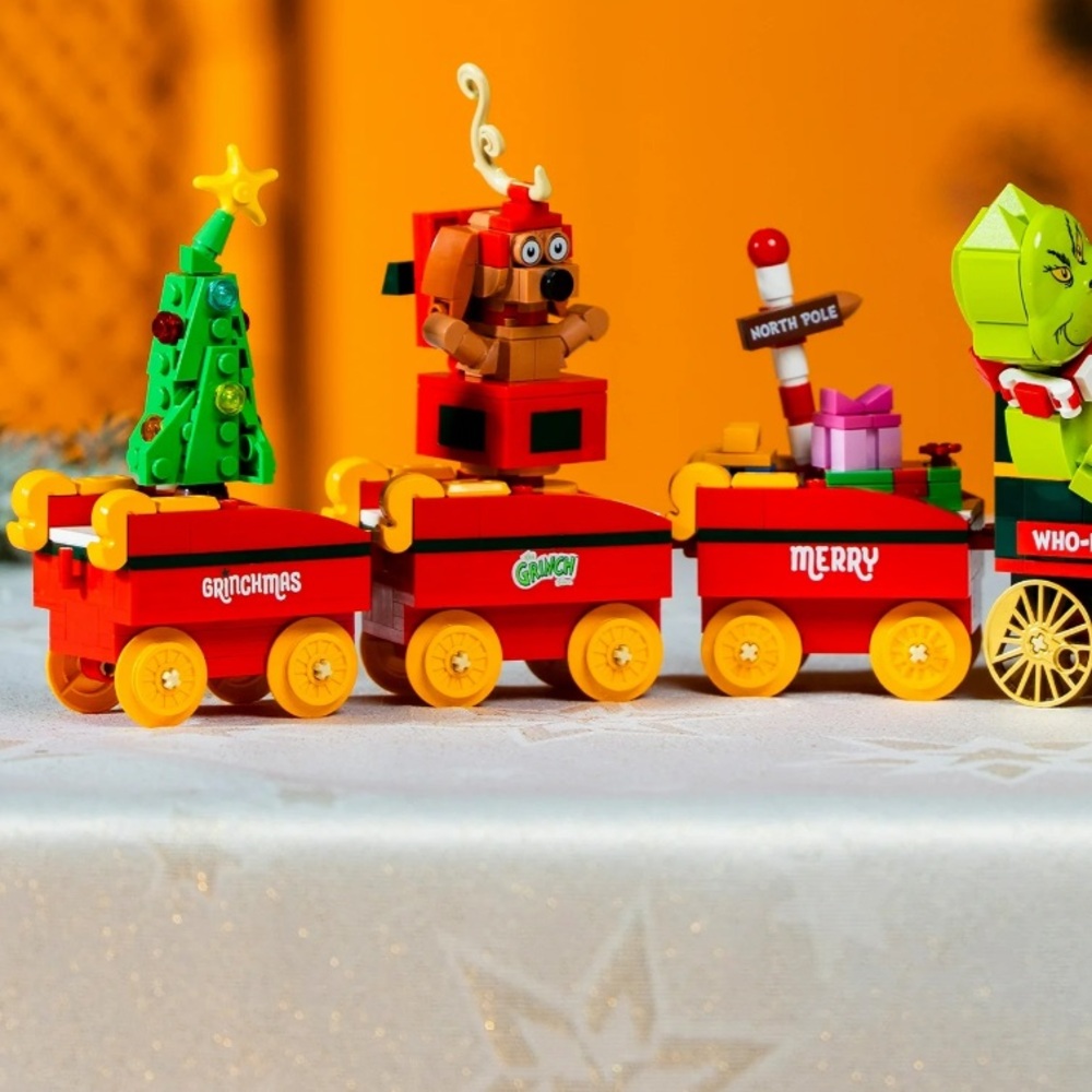Dr. Seuss GRINCH The Grinch Who-Express Train Building Set 527 PCS Brickcraft - Picture 4 of 6